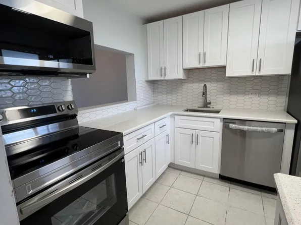 5961 NW 2nd Ave APT 506, Boca Raton, FL 33487