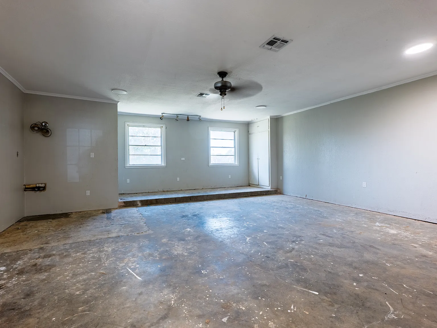 3 bed, 3241 sqft, $3,500 — Photo 4