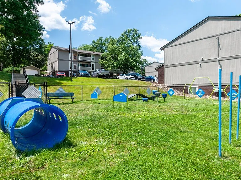 Nineteen North Apartments and Townhomes — Photo 17