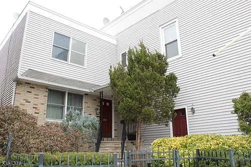 267 Paterson Ave Photo 1