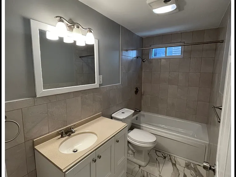 68 Williams St #1 — Photo 9