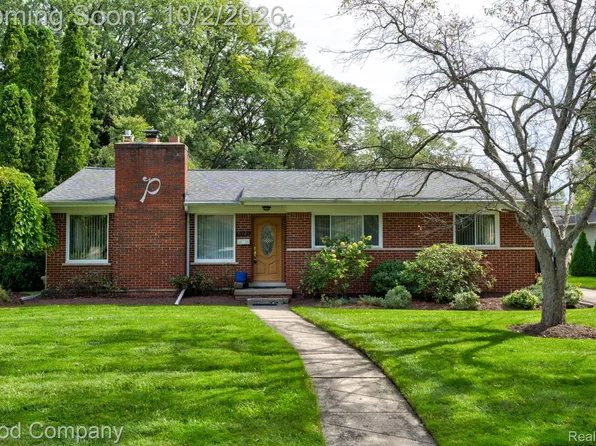 31728 Sheridan Dr, Beverly Hills, MI 48025