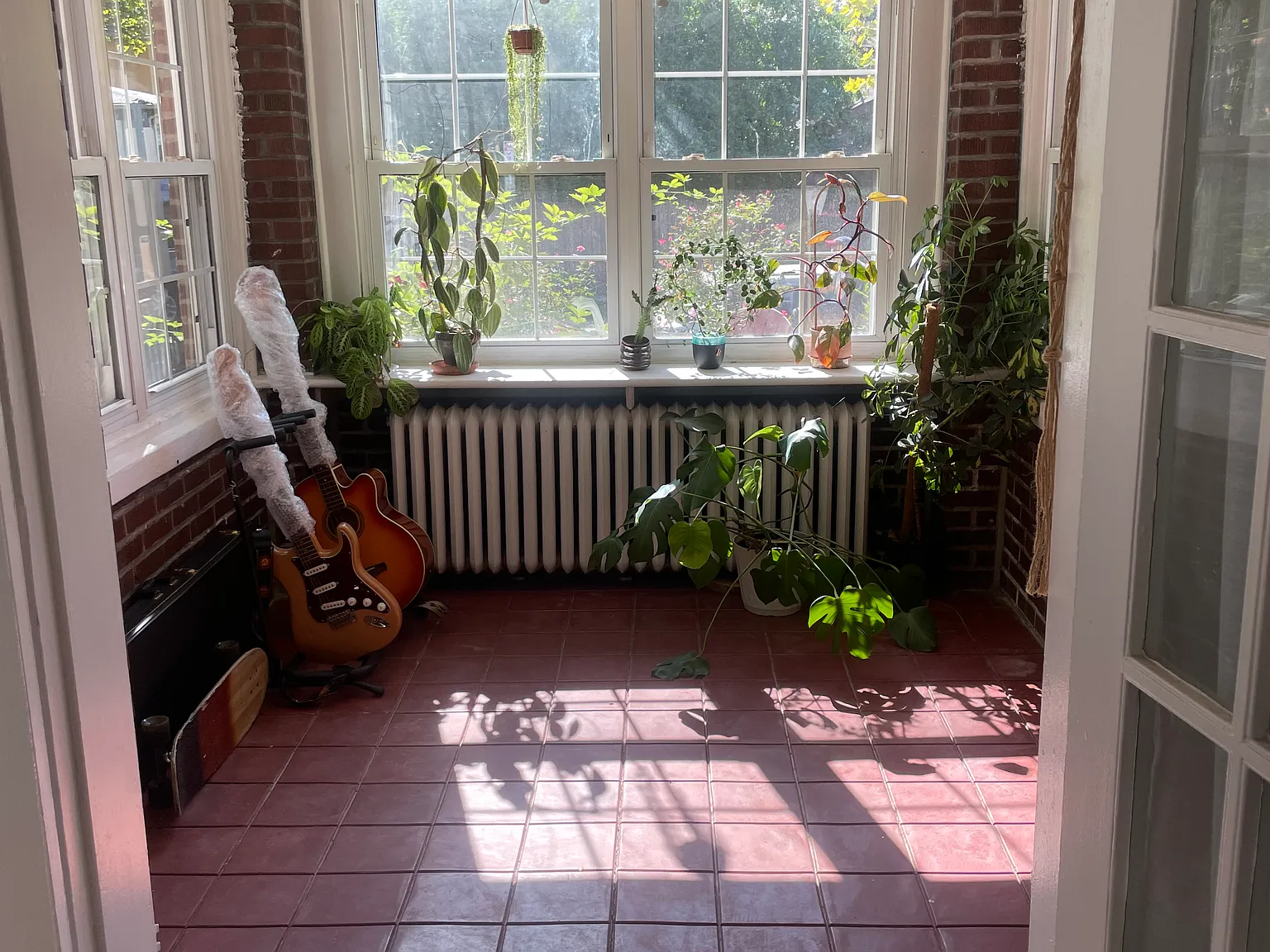 1 bed, 1000 sqft, $1,900 — Photo 2
