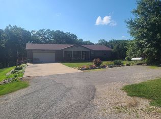 18801 State Highway V, Sturgeon, MO 65284