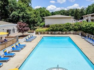 100 La Mancha Dr APT H, Asheville, NC 28805