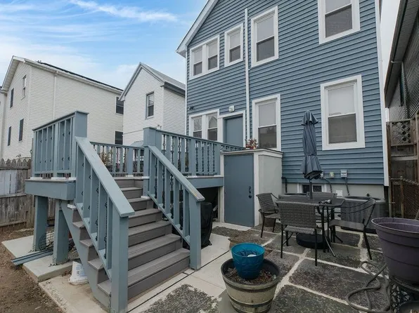 203 Pearsall Avenue image 35 of 35