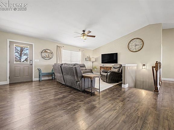 4th image of 1793 Prairie Owl Rd