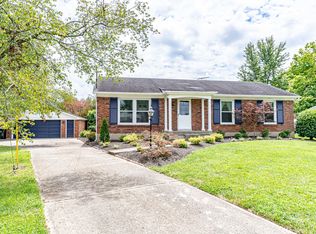 9804 Renown Ct, Jeffersontown, KY 40299