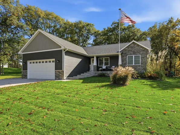 10385 Lakota Ct, Demotte, IN 46310