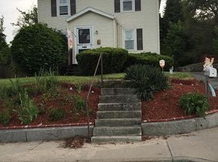 62 Farnum Pike, Smithfield, RI 02917