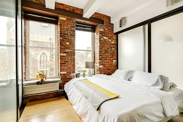 Sold by Compass | media 5