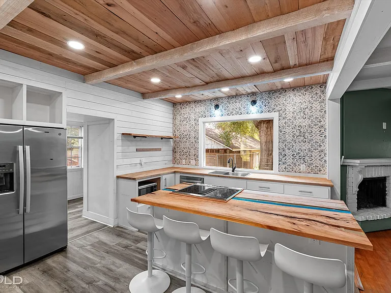 115 Ardmore Ave — Photo 20
