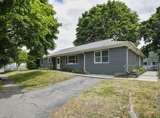 14 Lincoln Rd, Peabody, MA 01960