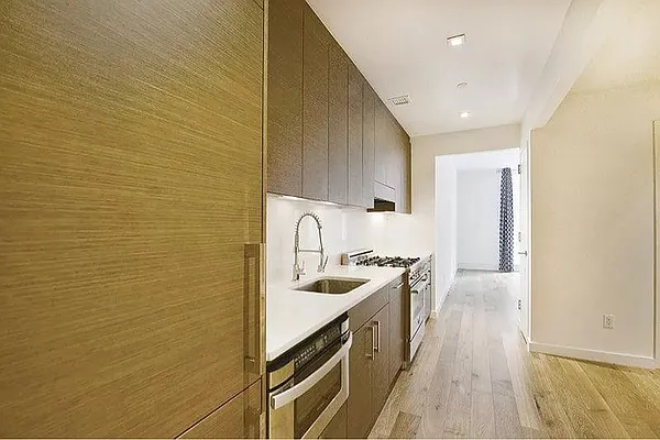 Rented by RELO REDAC INC. | media 15