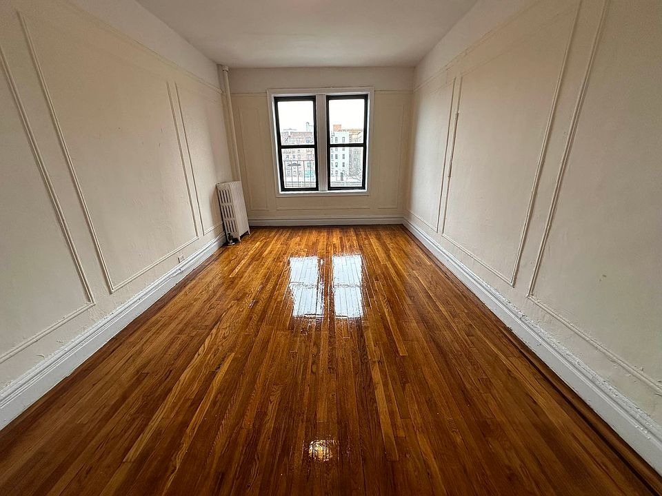 2nd image of 1072 Woodycrest Ave APT 1A