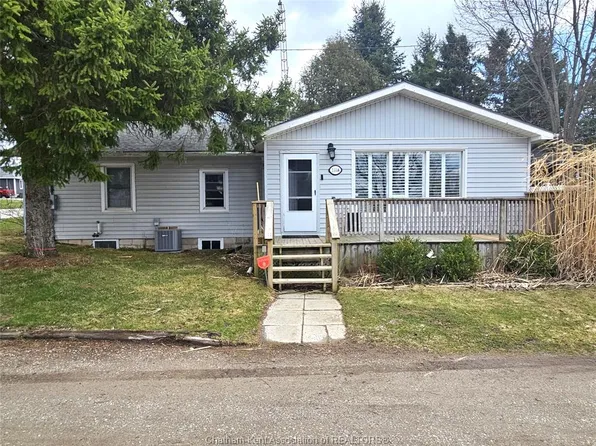 144 Whiting St, Ingersoll, ON N5C 3B3