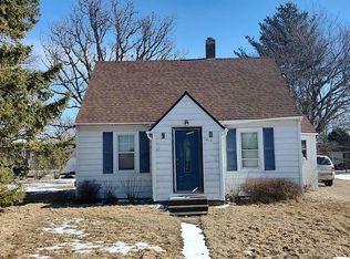 613 Jansen Pl, Ellendale, MN 56026