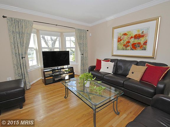 4th image of 512 Francis Nicholson Way #7