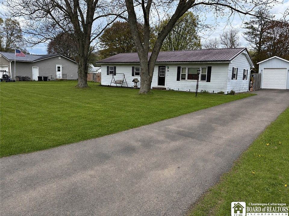 1st image of 1948 East Dr