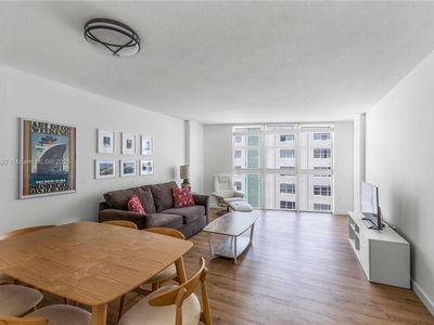 1228 West Ave APT 906, Miami Beach, FL, 33139