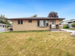 2719 E Tiffin Ave, Des Moines, IA 50317