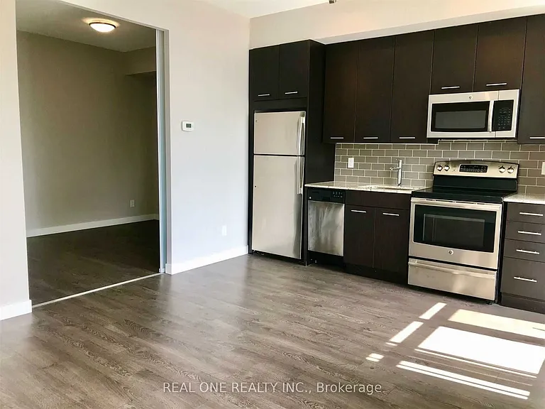 2055 Danforth Ave #312 — Photo 3
