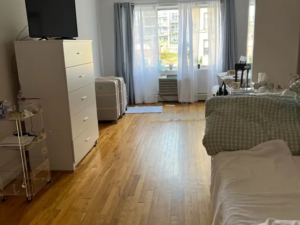 23-30 Broadway image 1 of 12