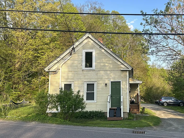 93 Stowe St #1 — Photo 9