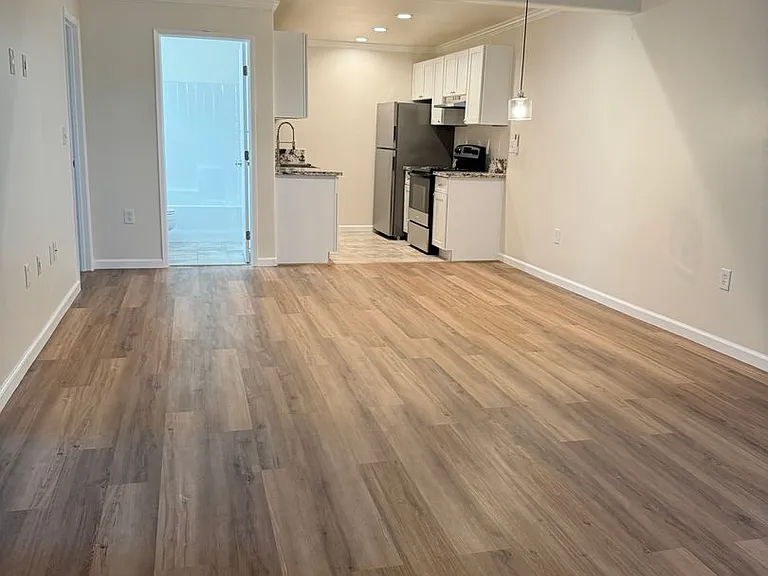 3205 Midway Dr — Photo 4
