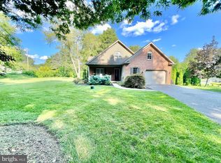 8072 Talhelm Rd, Chambersburg, PA 17202