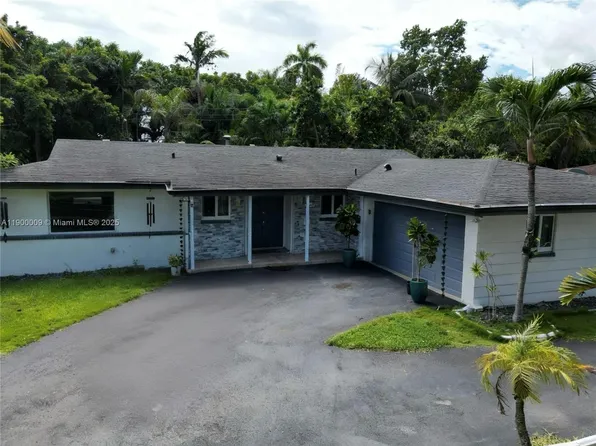 10220 SW 160th St, Miami, FL 33157