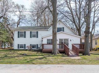 404 1st Ave, Hampton, IL 61256