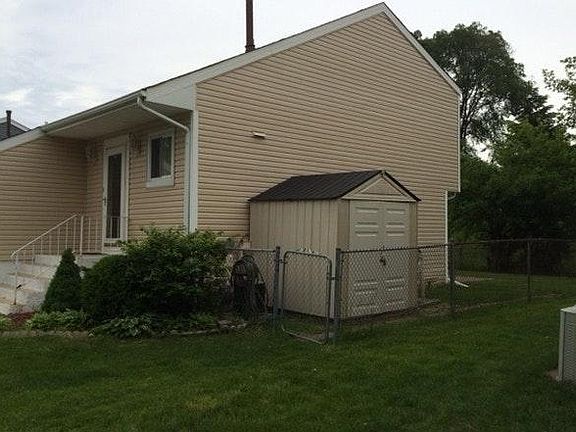 2nd image of 4653 Whitney Dr