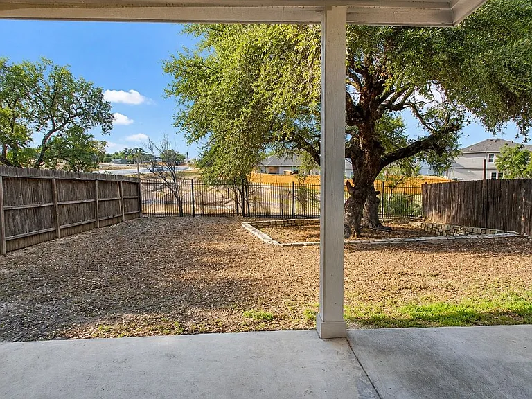 123 Reeves Gdn — Photo 20