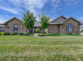 2216 Carousel Dr, Xenia, OH 45385