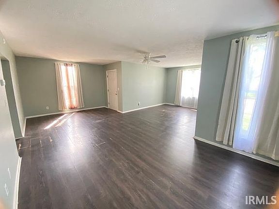 5th image of 1514 W Memorial Dr
