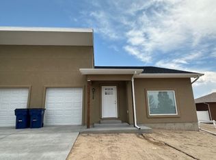 924 S Harmony Dr, Pueblo, CO 81007