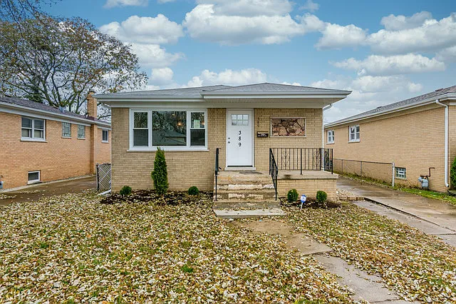 389 Buffalo Ave photo 1