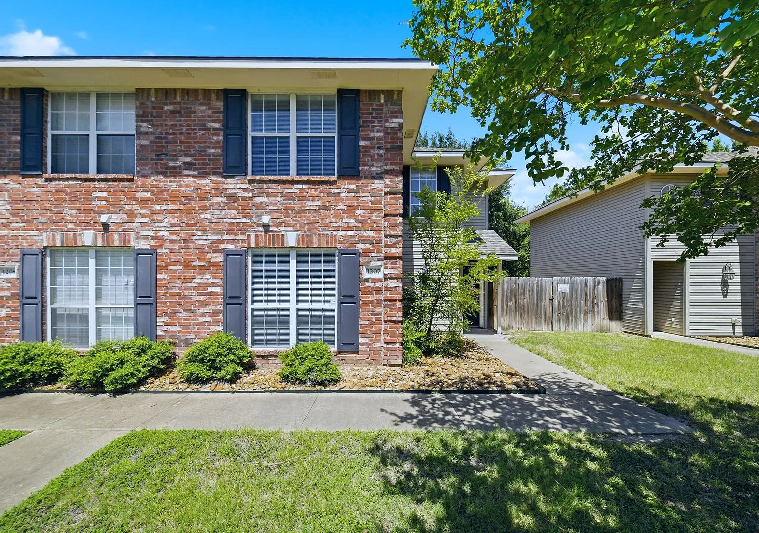 1217 Oney Hervey Drive — Photo 1