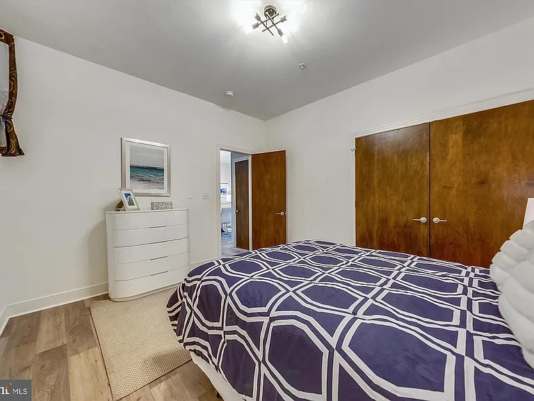 2360 Champlain St NW #1.4 — Photo 24