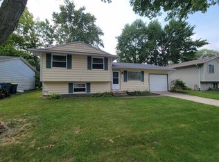 1433 Quincy Dr, Mishawaka, IN 46544
