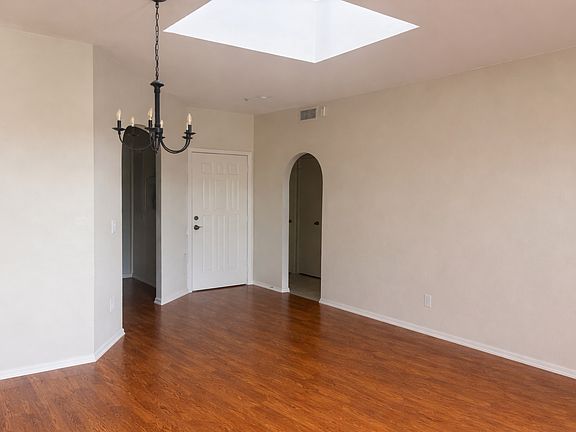 4th image of 10944 N 117th Pl