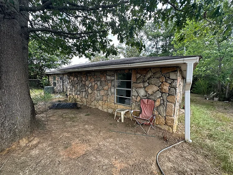 111 Shackelford Dr #1 — Photo 6