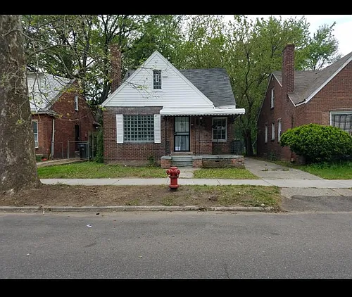 15865 Manor St Photo 1