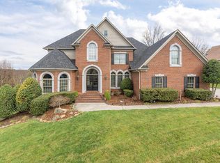 9215 Linksvue Dr, Knoxville, TN 37922