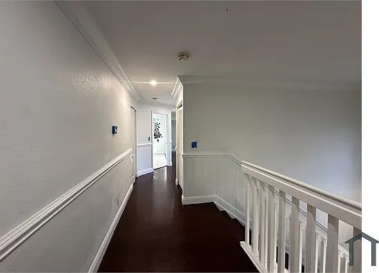124 Canterbury Pl — Photo 17