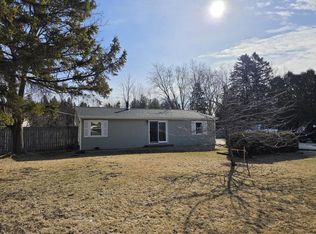 4827 County Highway Cres, Manitowoc, WI 54220