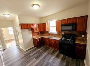 266 Dayton St #2R, Newark, NJ 07114