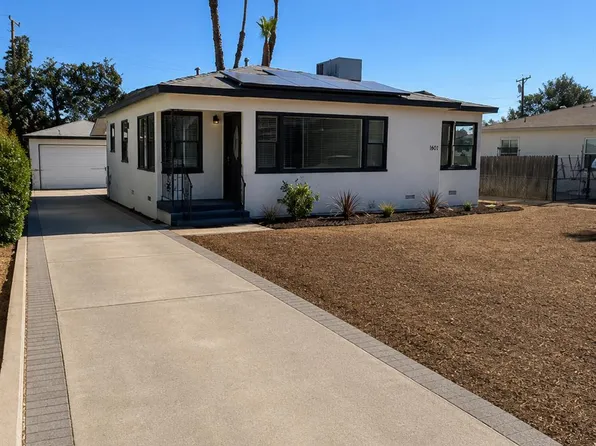 13 La Mesa Dr, Bakersfield, CA 93305