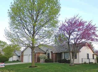 3636 Bonaventure Ct, Columbus, IN